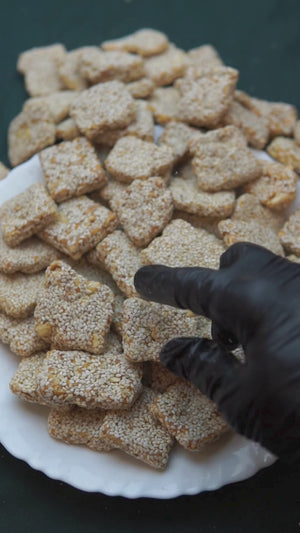 Crunchy Peanut Chikki (Gajak)